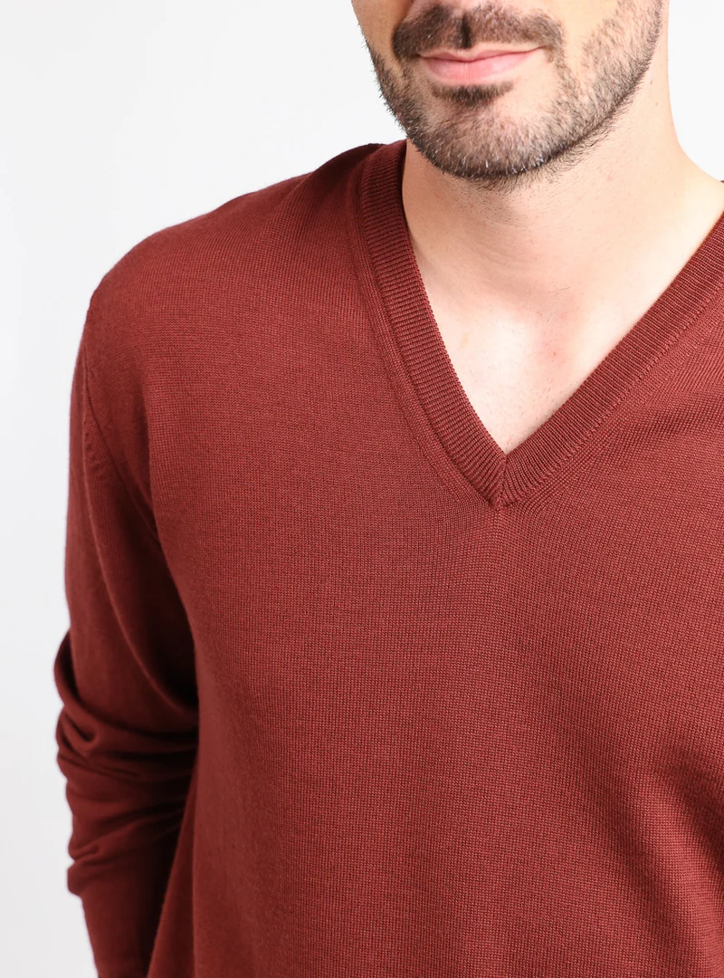 Pull homme col V 100% laine mérinos rouge terre de sienne