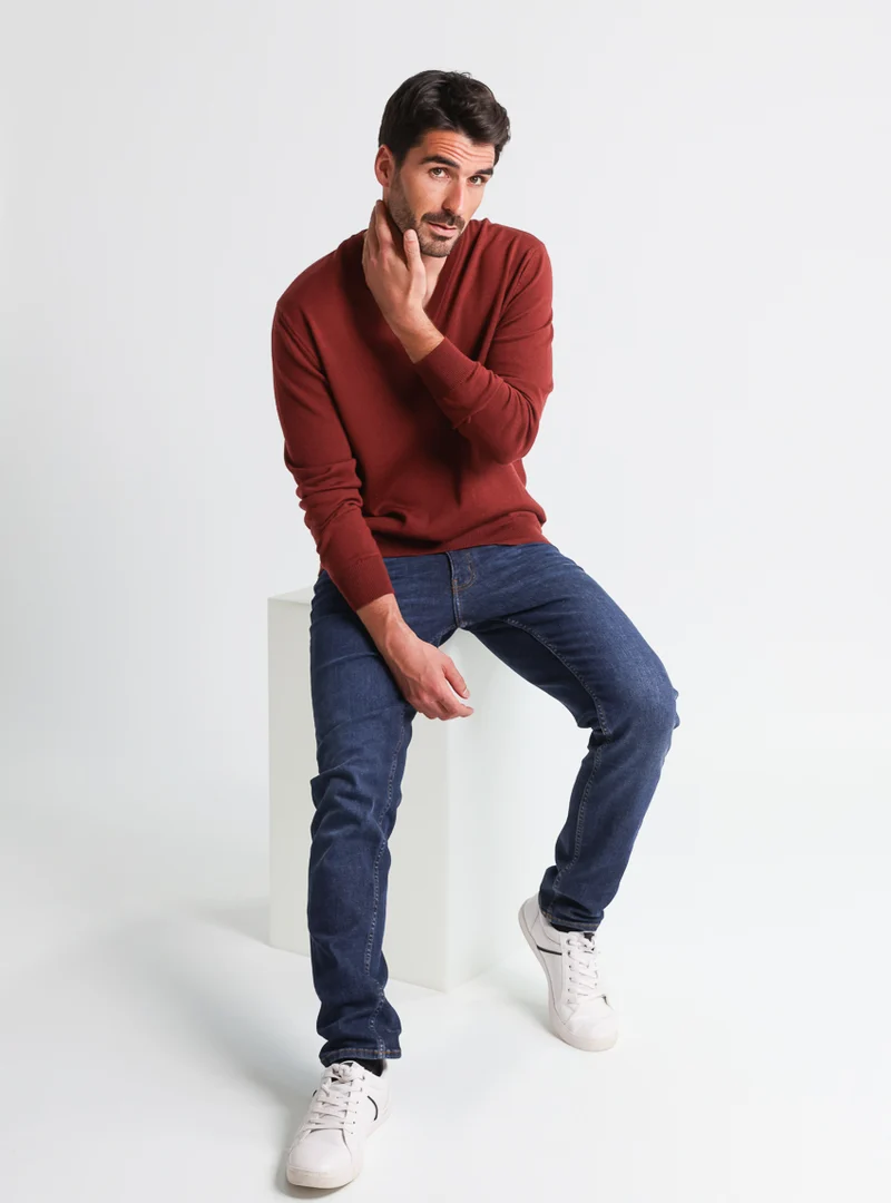 Pull homme col V 100% laine mérinos rouge terre de sienne