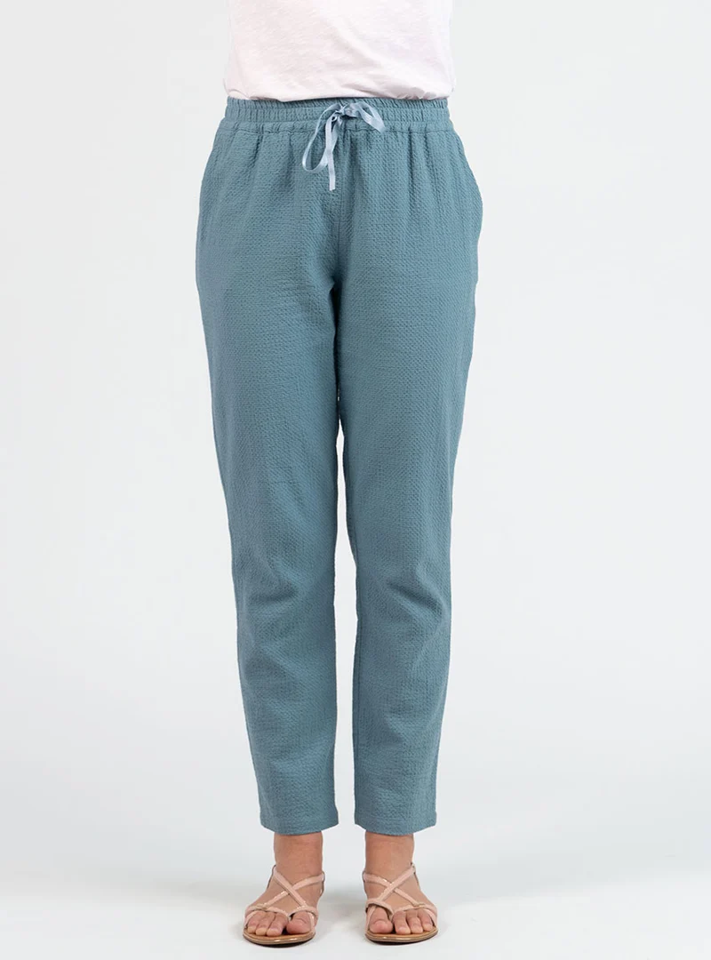 Pantalon femme coton gaufré vert littoral