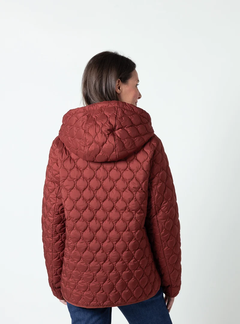 Veste femme matelassée rouge brun avec capuche