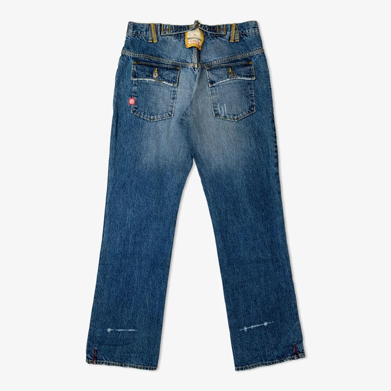 Lot de 25 jeans brodés pour homme