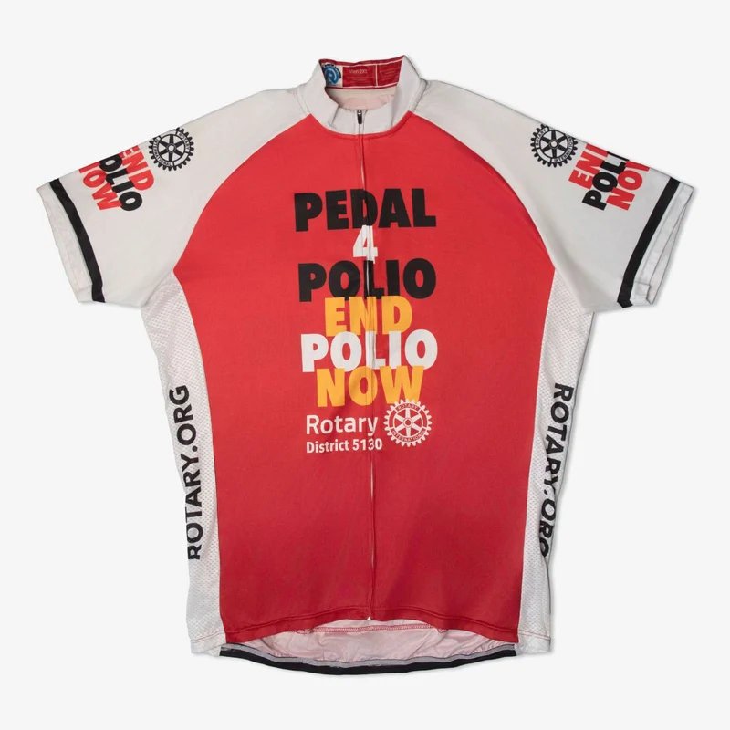 Lot de 70 t‑shirts de cyclisme