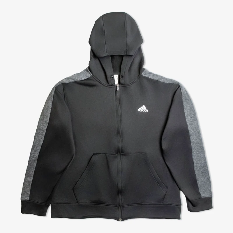 Lot de 25 vestes de sport de marque