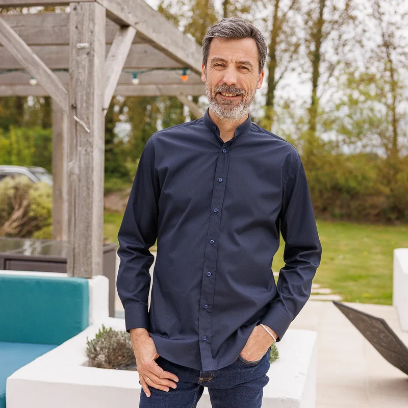 Chemise coupe ajustée col mao coton Marine