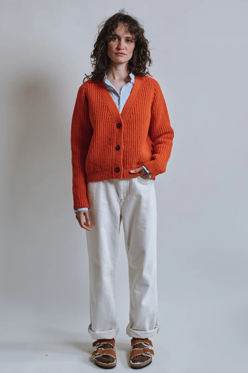 ANNA V-Neck Cardigan in Merino Wool - Burnt Orange