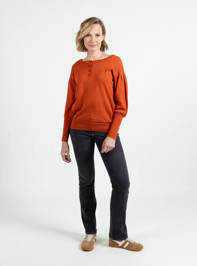 Pull femme en laine fine mérinos orange confite