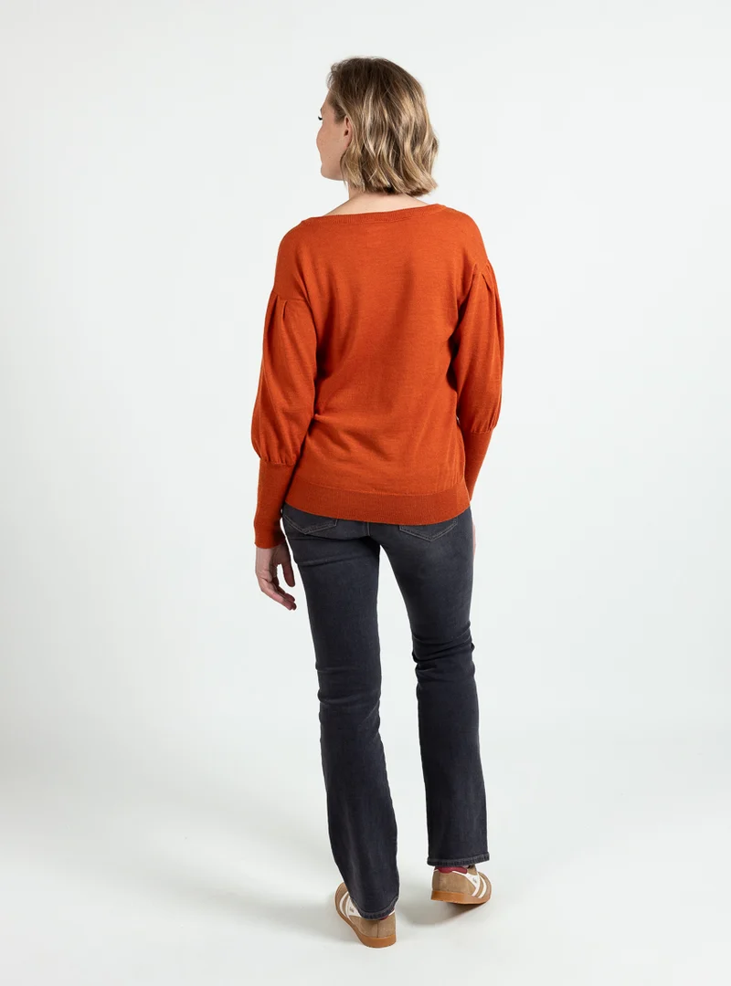 Pull femme en laine fine mérinos orange confite