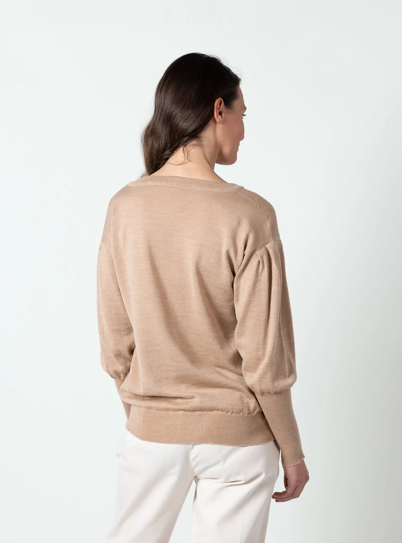 Pull femme en laine fine mérinos col tunisien beige chaud