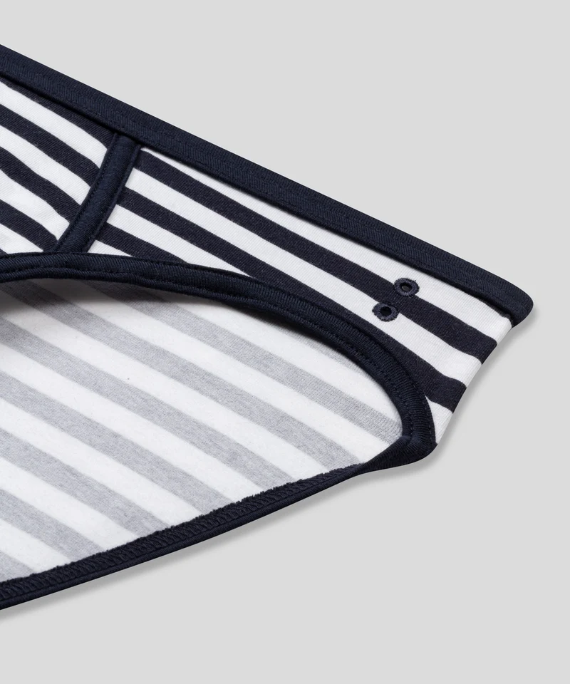Slim Y-Front Briefs: Navy/White