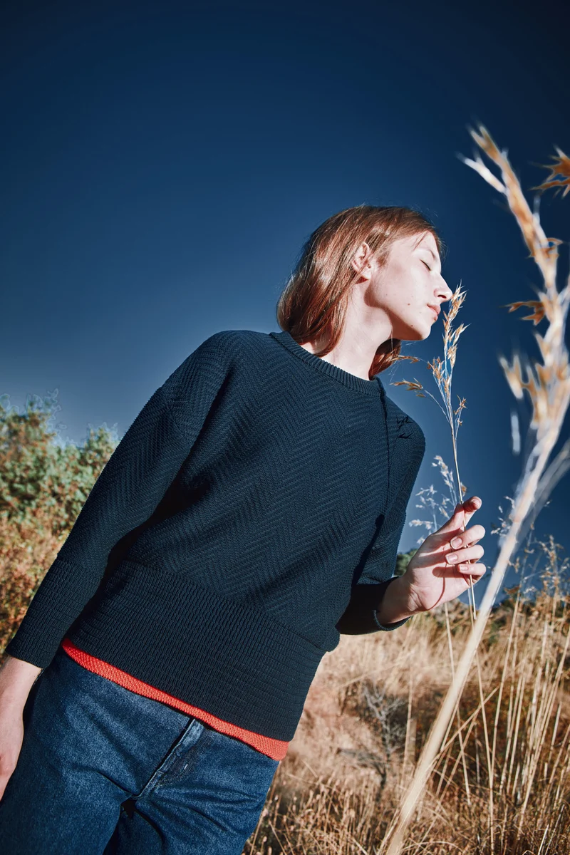 NELLIE Chevron Sweater in Organic Cotton - Navy