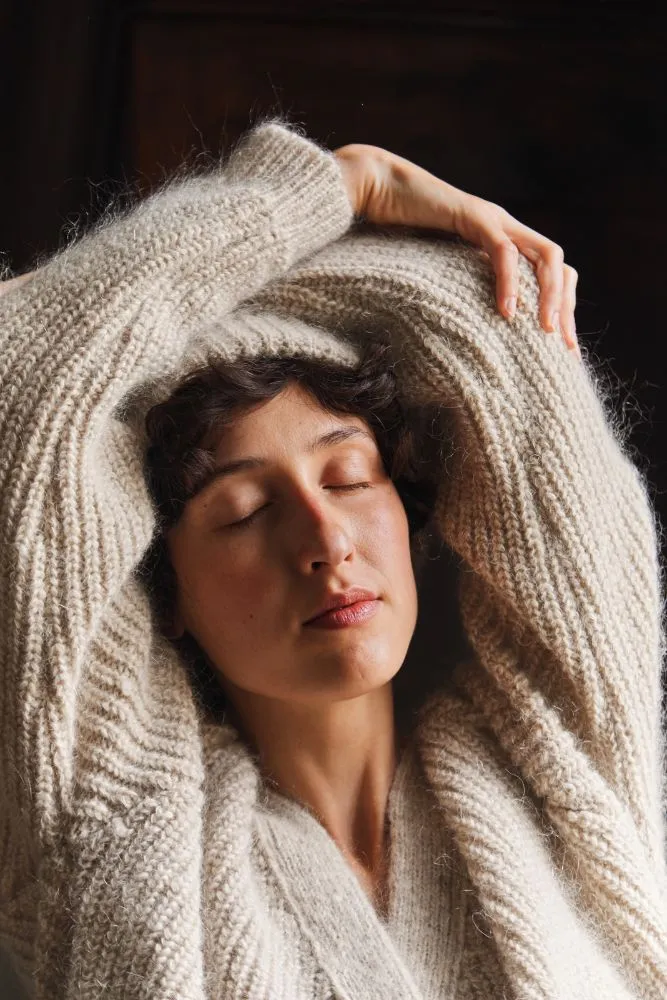 ANNA V-Neck Cardigan in Merino-Mohair Wool - Beige