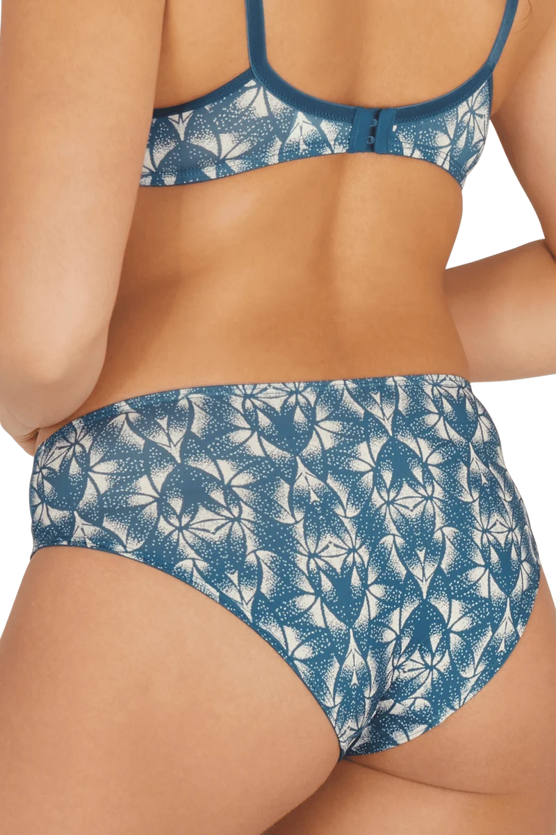 Slip Tulle Design - Calypso