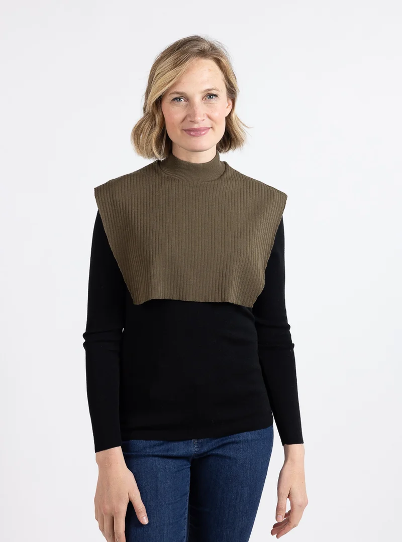 Col plastron mixte laine mérinos vert jonc