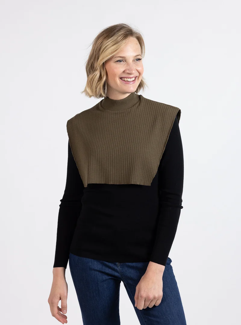 Col plastron mixte laine mérinos vert jonc