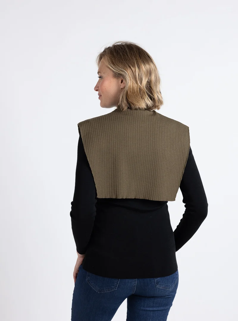 Col plastron mixte laine mérinos vert jonc