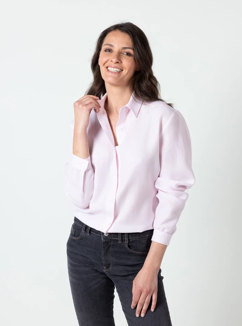 Chemisier femme en laine rose pastel