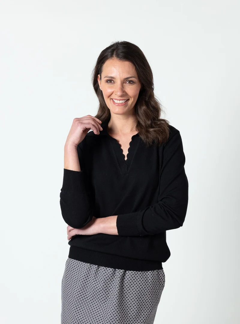 Pull femme col polo en laine fine mérinos noir