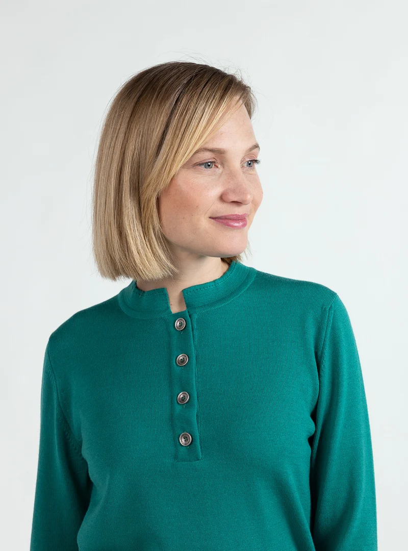 Pull femme col montant laine mérinos vert lumineux