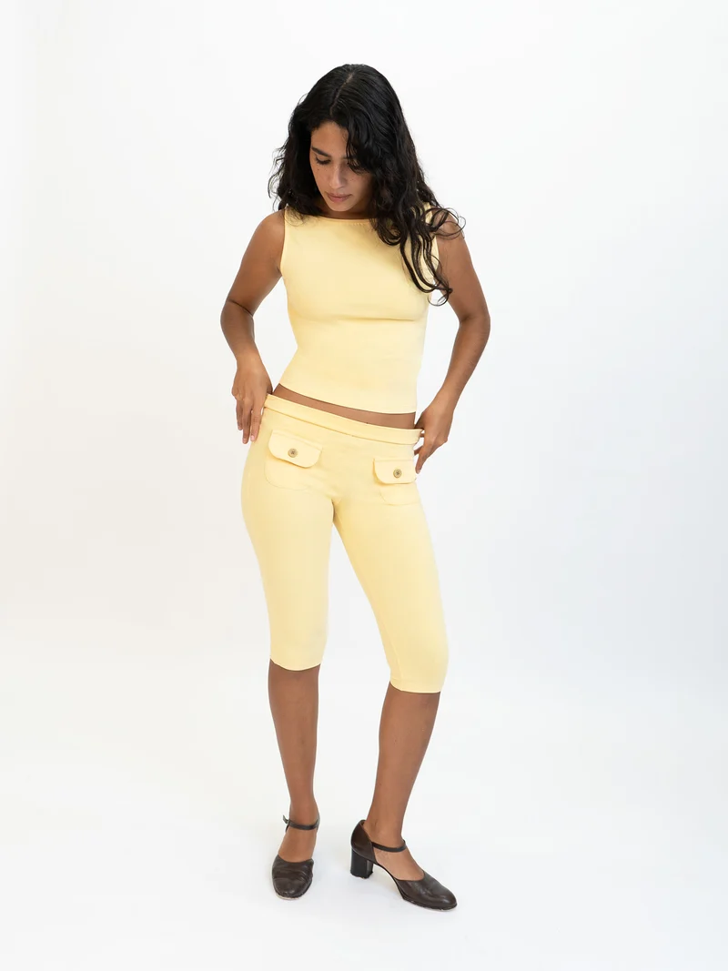 Button Capris