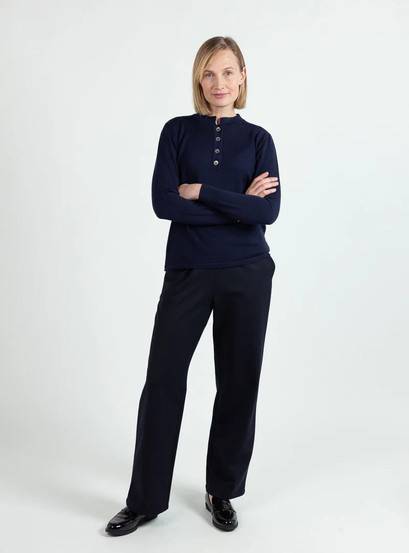 Pull femme col montant laine mérinos bleu marine
