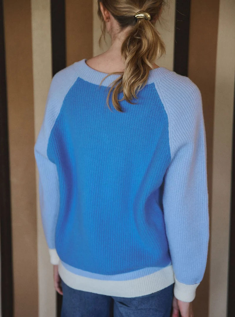 Pull col v tricolore bleu Clémence