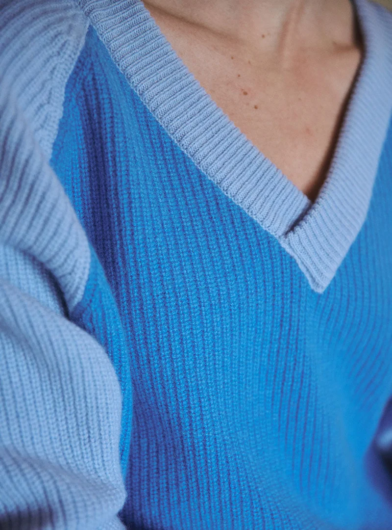 Pull col v tricolore bleu Clémence