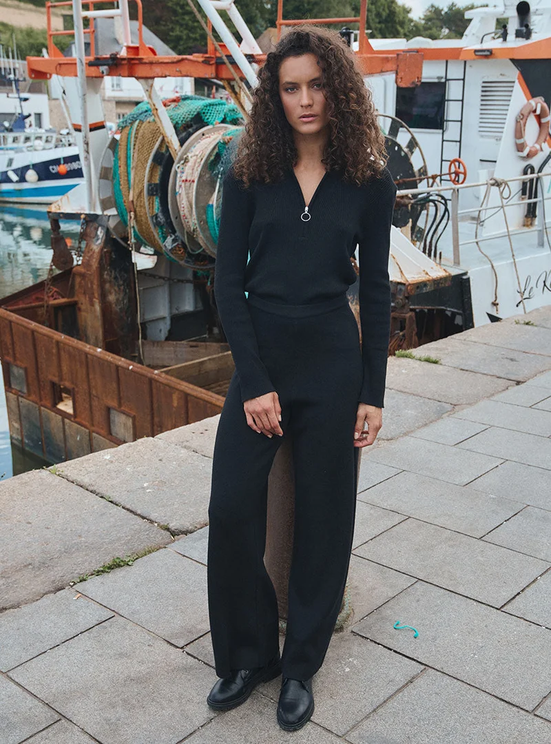 Pull Céline