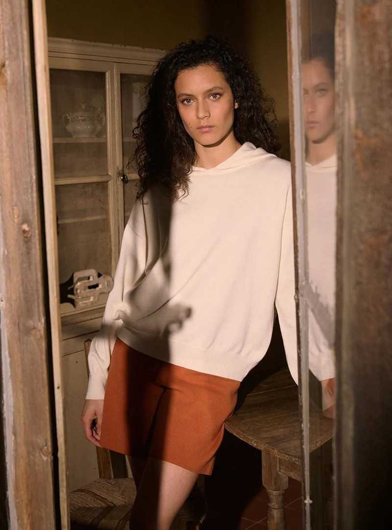 Pull à capuche blanc Claude