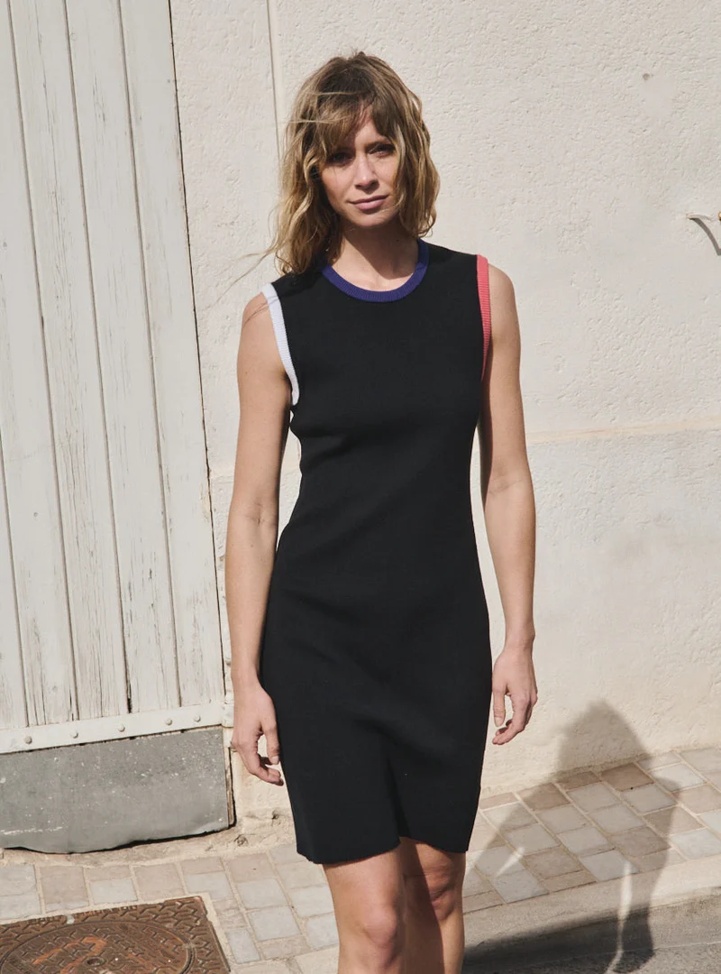 Robe courte en maille noire Béatrice