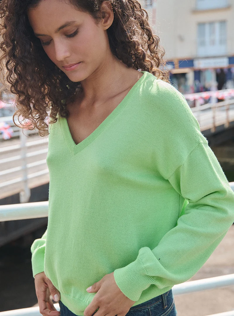 Pull col V oversize vert Aglaé