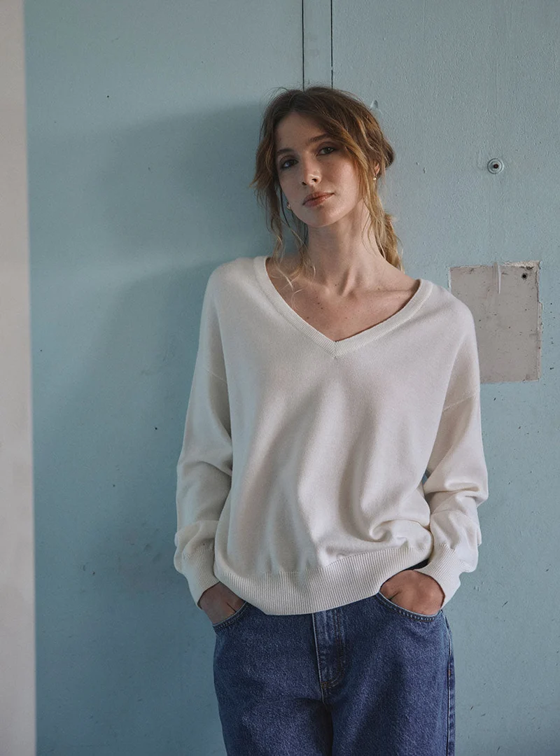 Pull col V laine mérinos blanc Aglaé