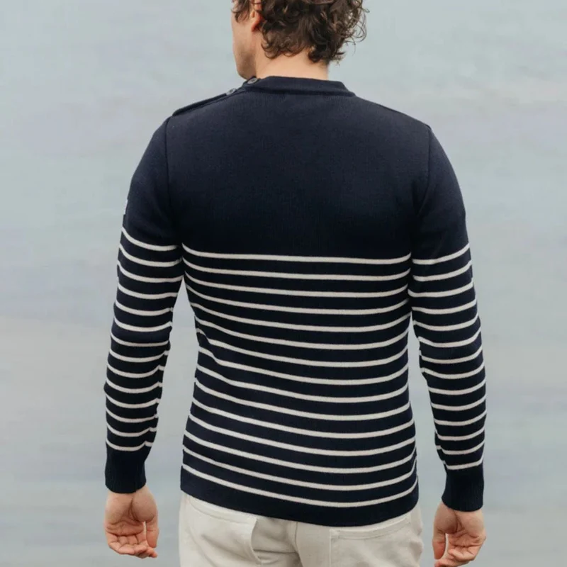 Pull marin rayé 50% pure laine. Coupe ajusté Bleu Marine Ecru