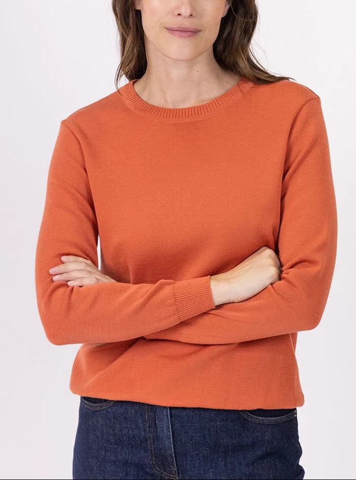Pull femme en laine mérinos col rond orange tendre