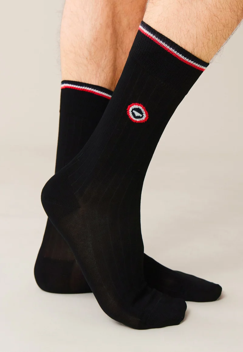Chaussettes mi-hautes noires en fil d'Écosse - Nessy Noir