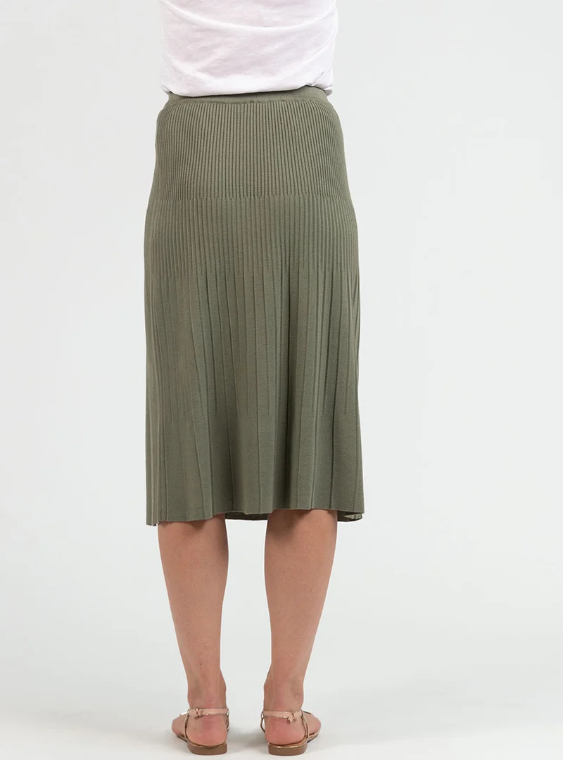 Jupe plissée femme fluide en viscose vert kaki