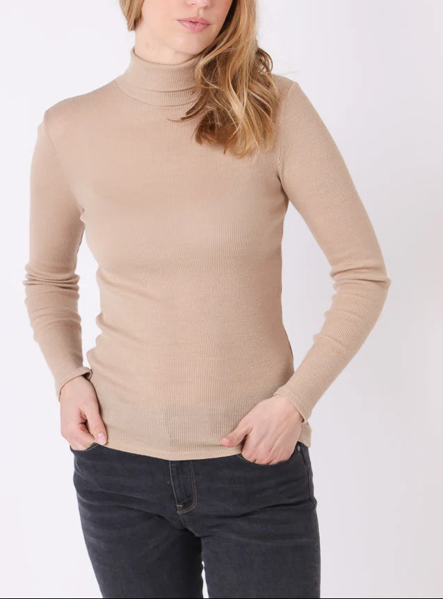 Pull chaussette col roulé laine et soie beige