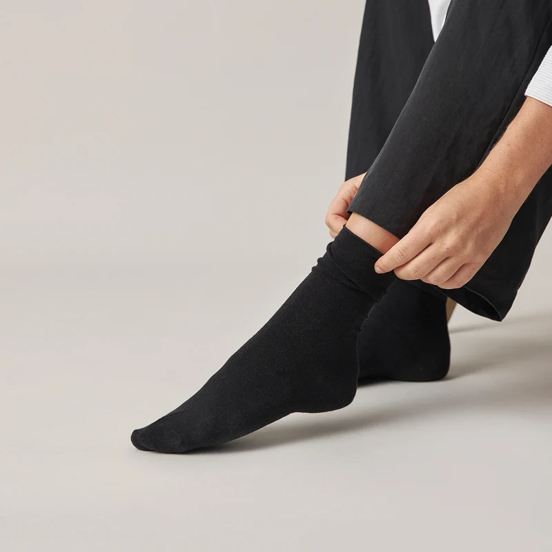 Klassische Damen Socken | Schwarz