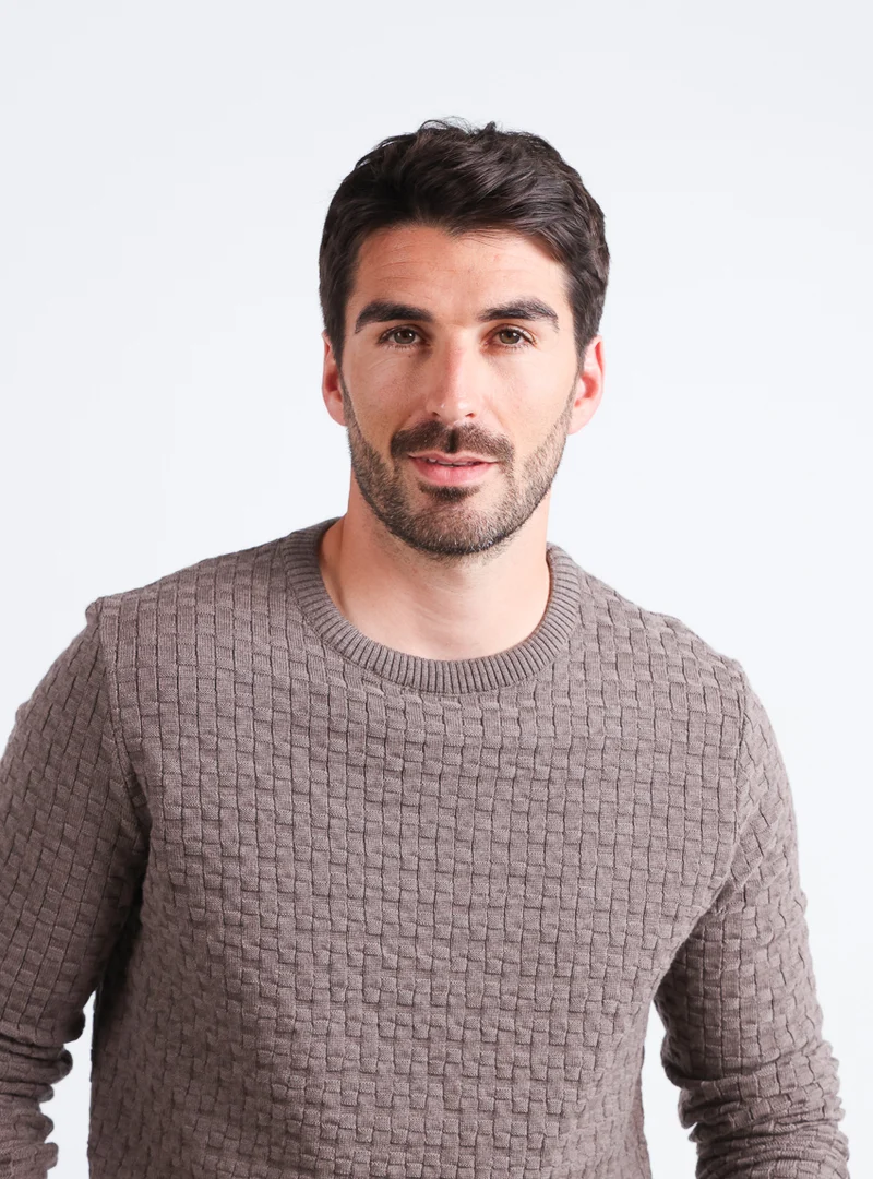 Pull homme damier en laine beige taupe