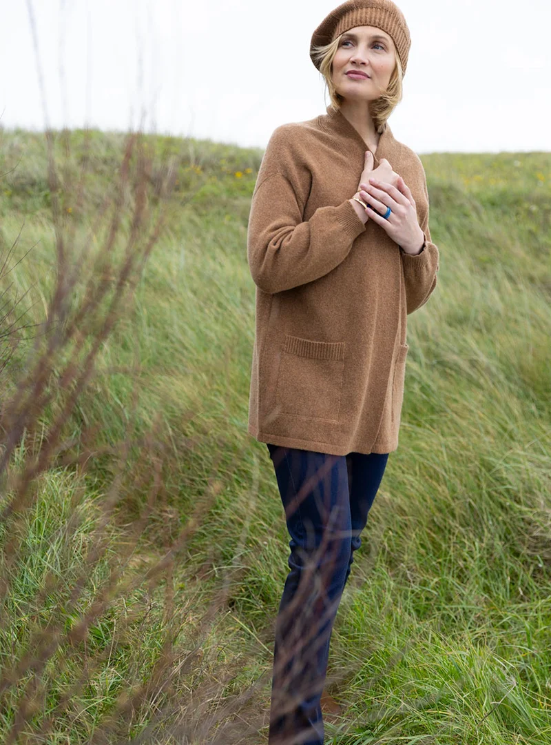 Gilet femme long en laine recyclée beige