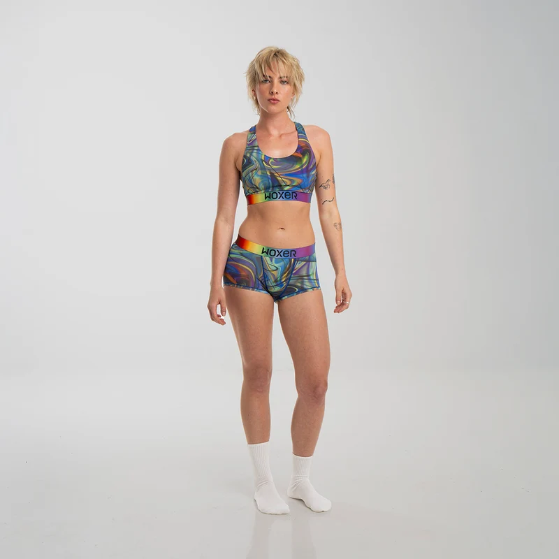 Bold Pride Wave