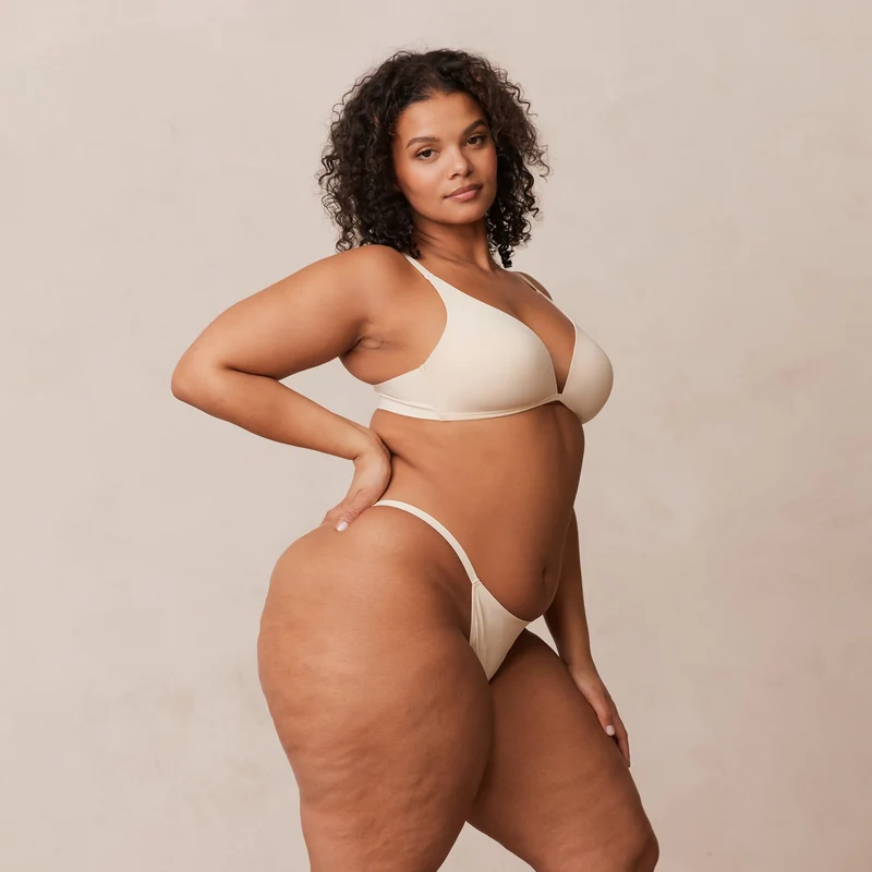 Light Plunge Soutien-Gorge T-Shirt Sans Armatures - Latte