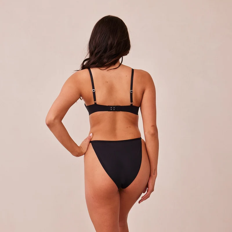 Light Plunge Soutien-Gorge T-Shirt Sans Armatures - Noir