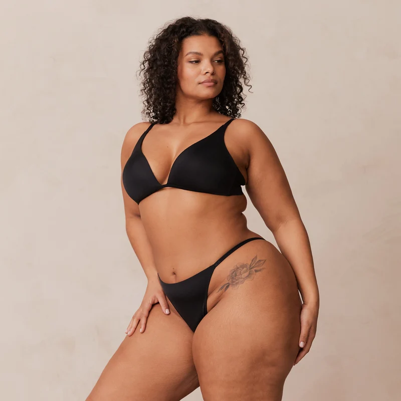 Light Plunge Soutien-Gorge T-Shirt Sans Armatures - Noir