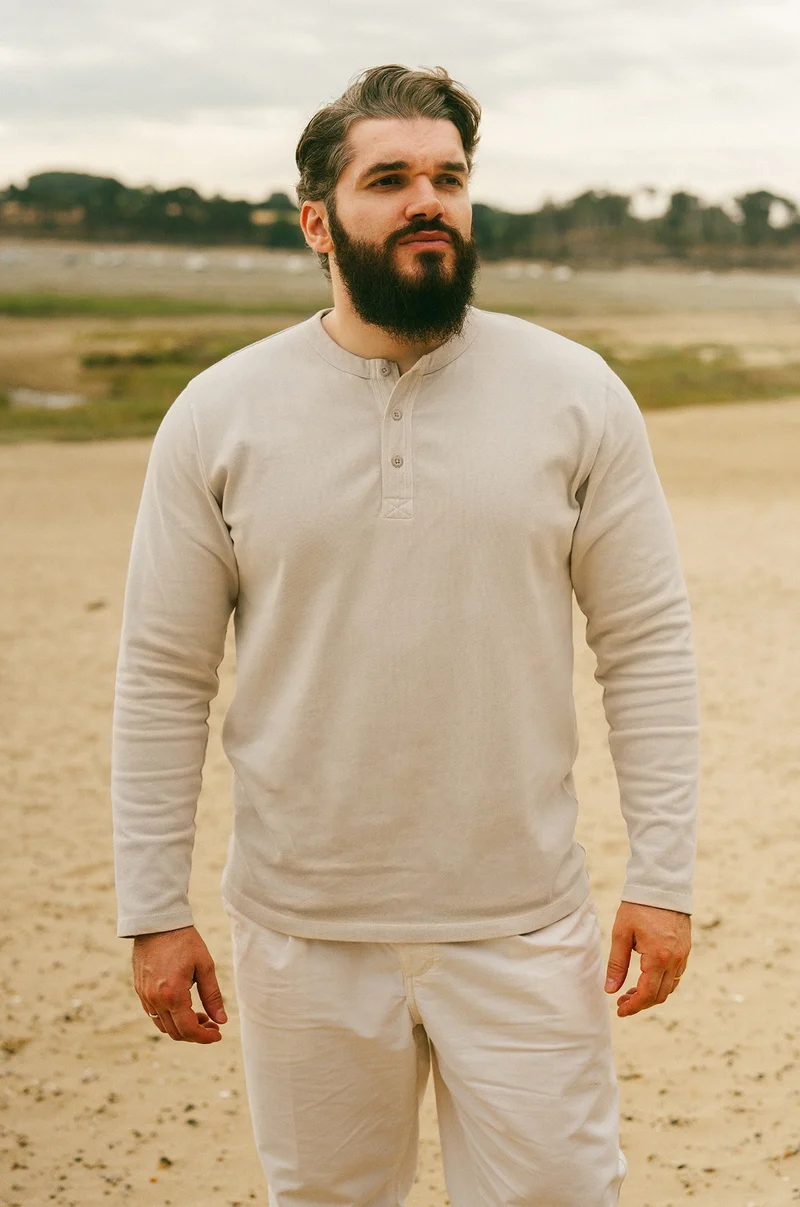 Henley 330