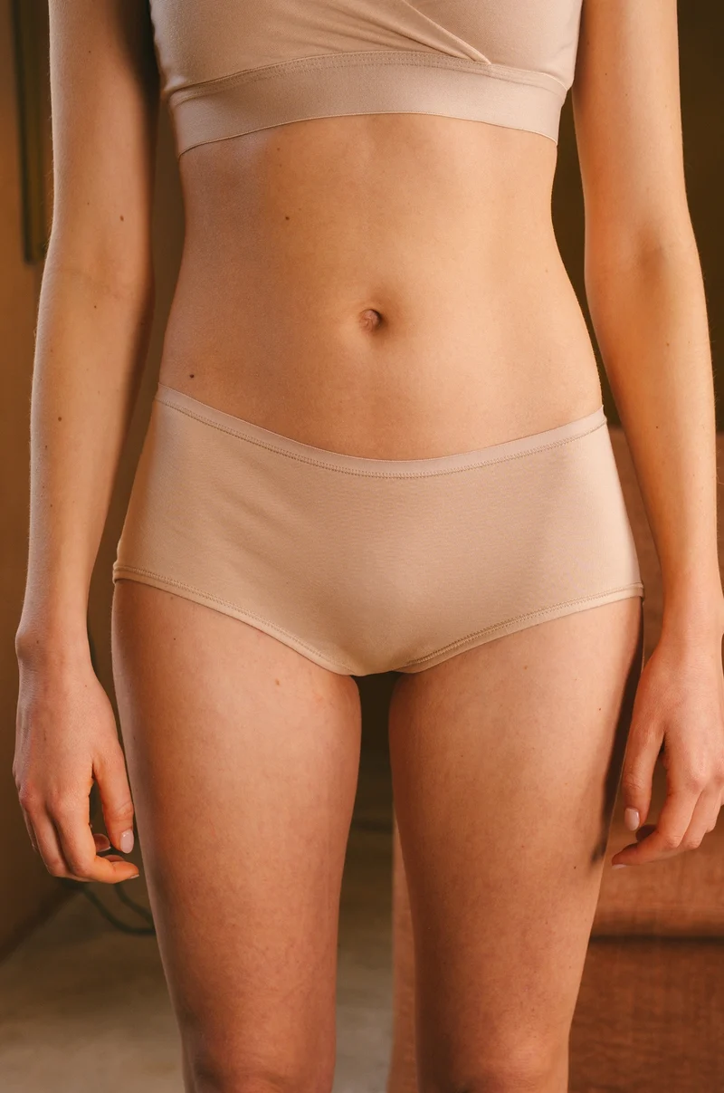 Shorty classique femme