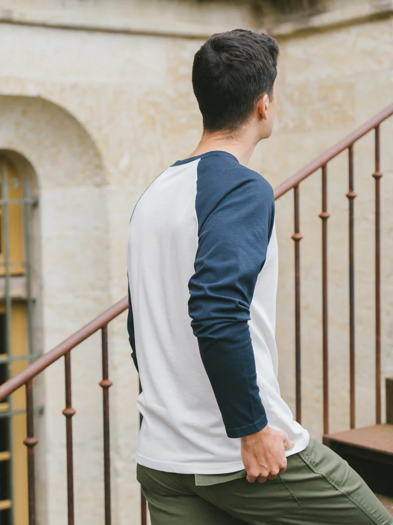 T-shirt coupe droite manches longues