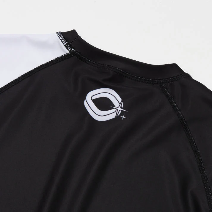 REBELLIOUS BEHAVIOR RBLS SPCS LOGO HALF RASH GUARD (BLACK)