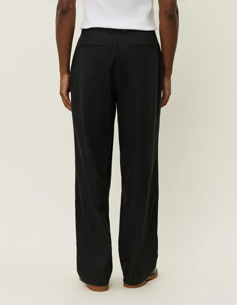 Les Deux Randall Pleated Twill Suit Pants Black