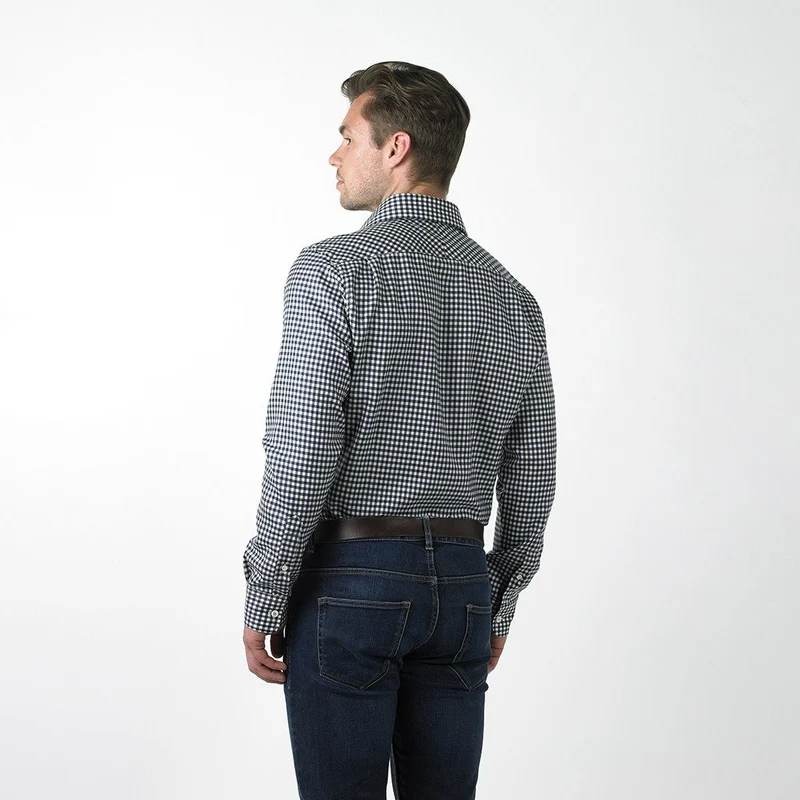 THE VOYAGER SHIRT - NAVY BLUE GINGHAM