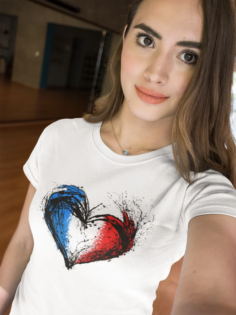 T-shirt "cœur bleu blanc rouge"